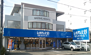 レオパレスパートナーズ豊川店